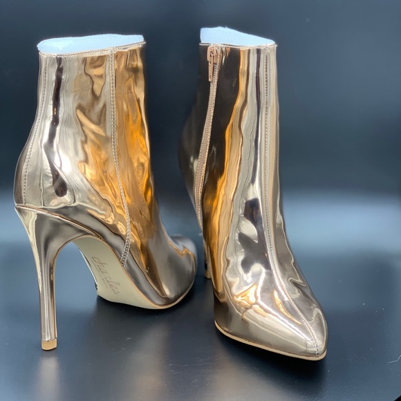 Charles David Shoes - Spectacular NWT CHARLES DAVID METALLIC BOOTs